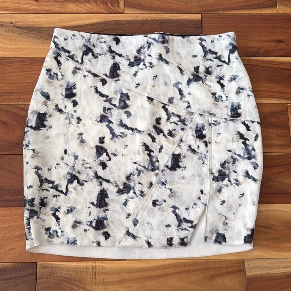 Zara skirt with cutout slit